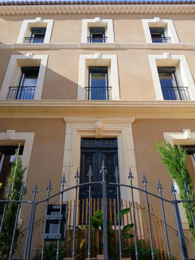 Splendid 18th Century Maison-de-Maitre with Courtyard And Terrace