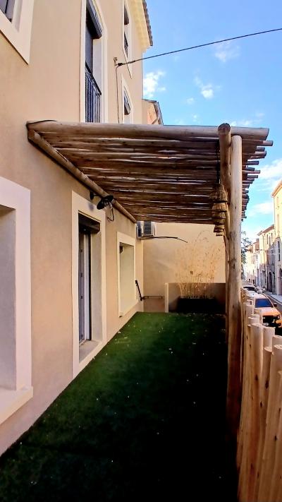 Splendid 18th Century Maison-de-Maitre with Courtyard And Terrace