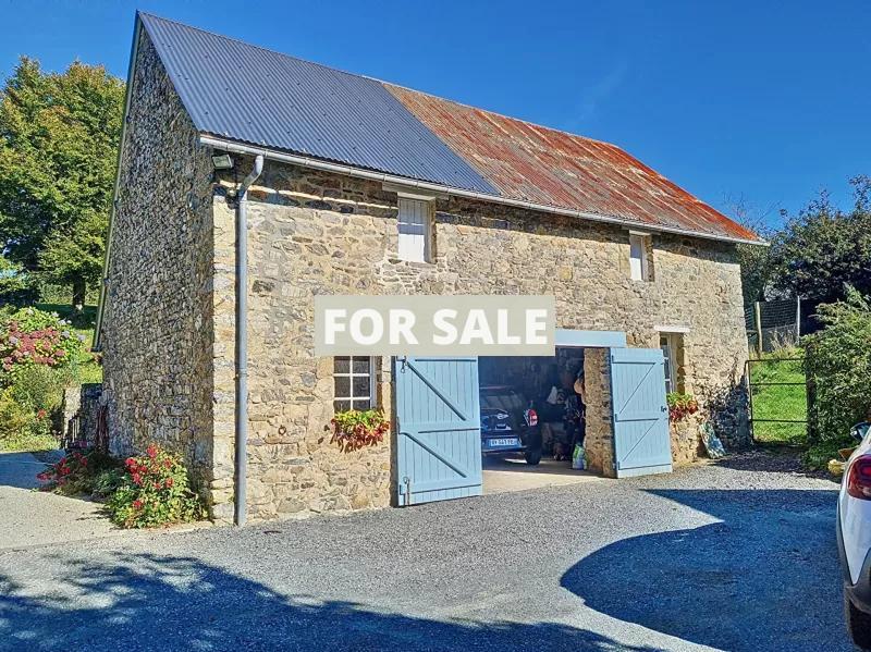 Detached Country House with Outbuilding