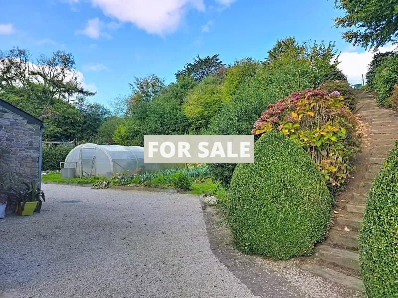 Detached Country House with Outbuilding