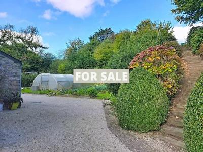 Detached Country House with Outbuilding