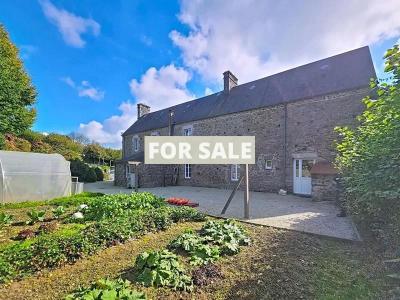 Detached Country House with Outbuilding