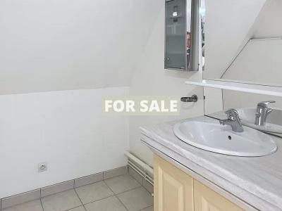 Modern Property in Lovely Coastal Setting