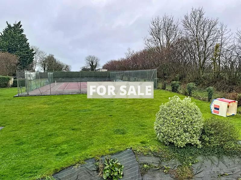 Main House, Guest House and Swimming Pool