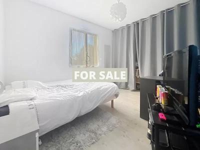 Detached House with Landscaped Garden