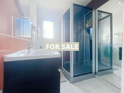 Detached House with Landscaped Garden