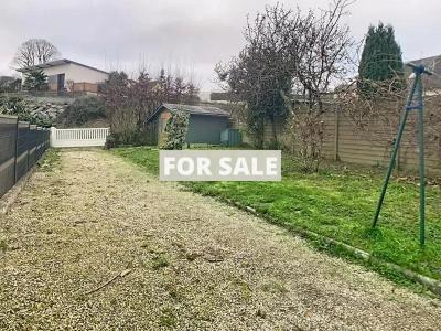 Town House with Neat Garden