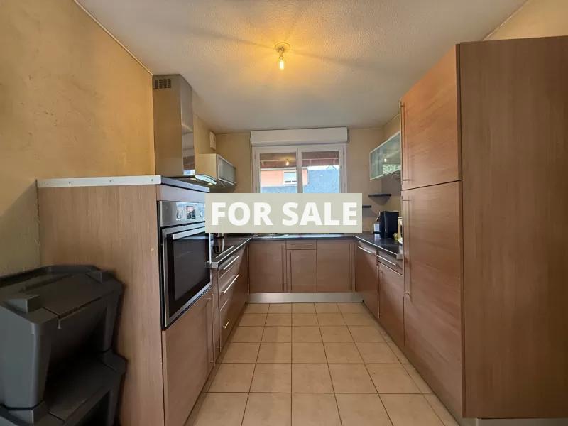 Traditional House with Garden