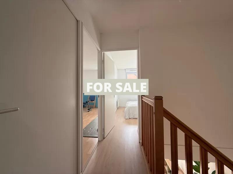 Traditional House with Garden