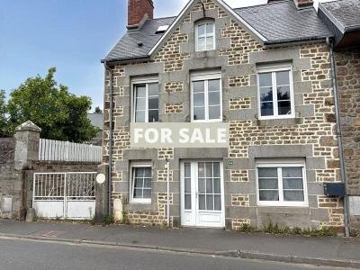 Traditional House with Garden Close to the Coast