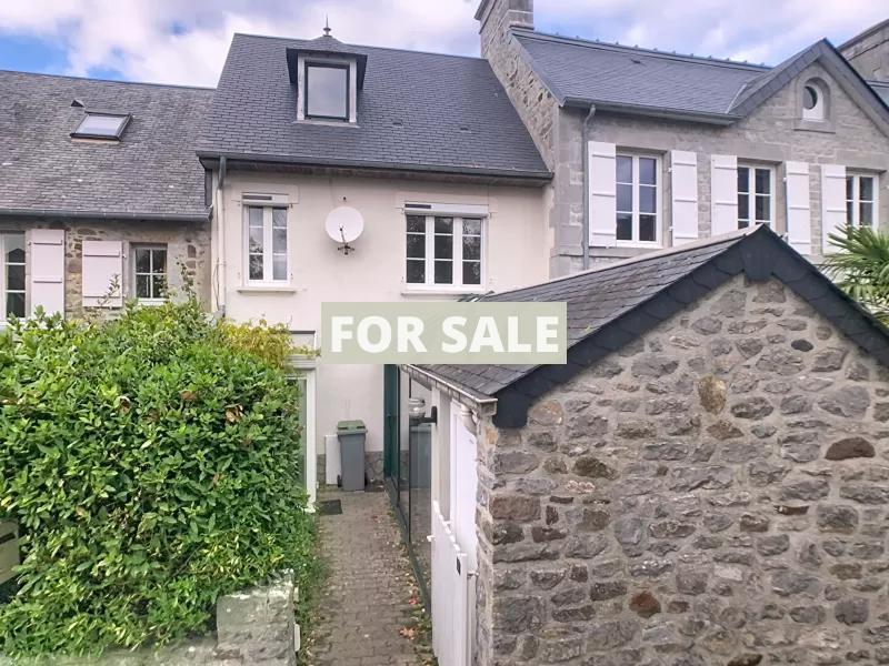 Lovely Cottage by the Coast