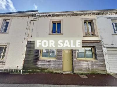 Habitable Town House in Coastal Resort Town