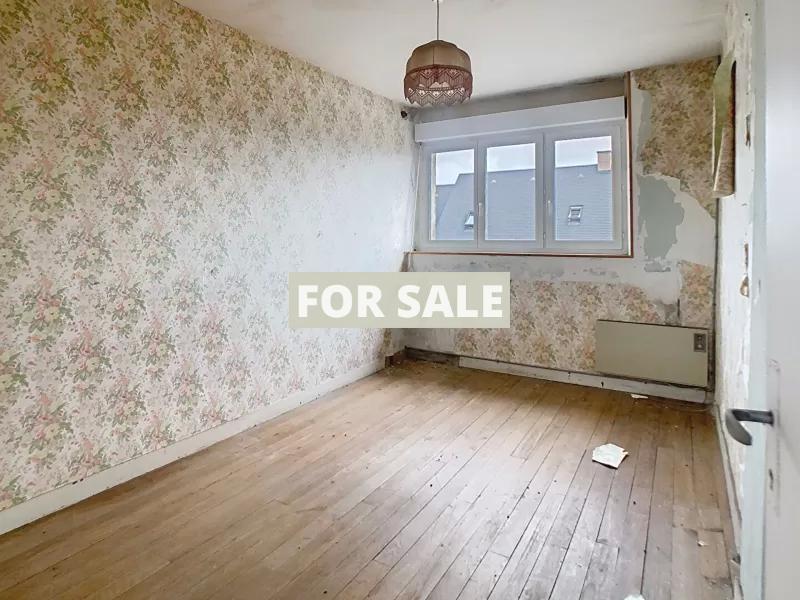 Coastal House to Renovate with Garden