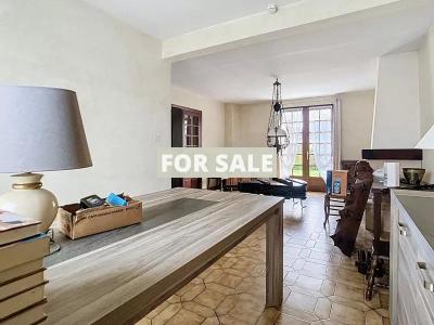 Detached House with Garden by the Coast