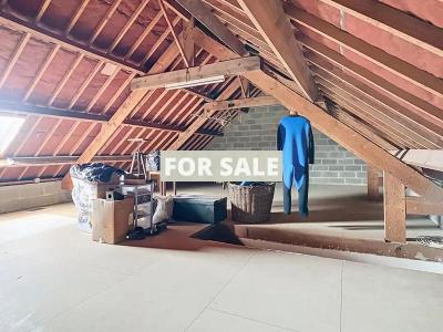 Detached House with Garden by the Coast