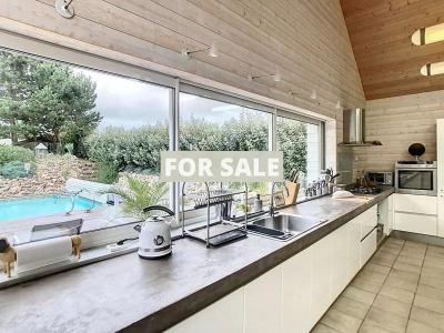 Detached Coastal House with Swimming Pool