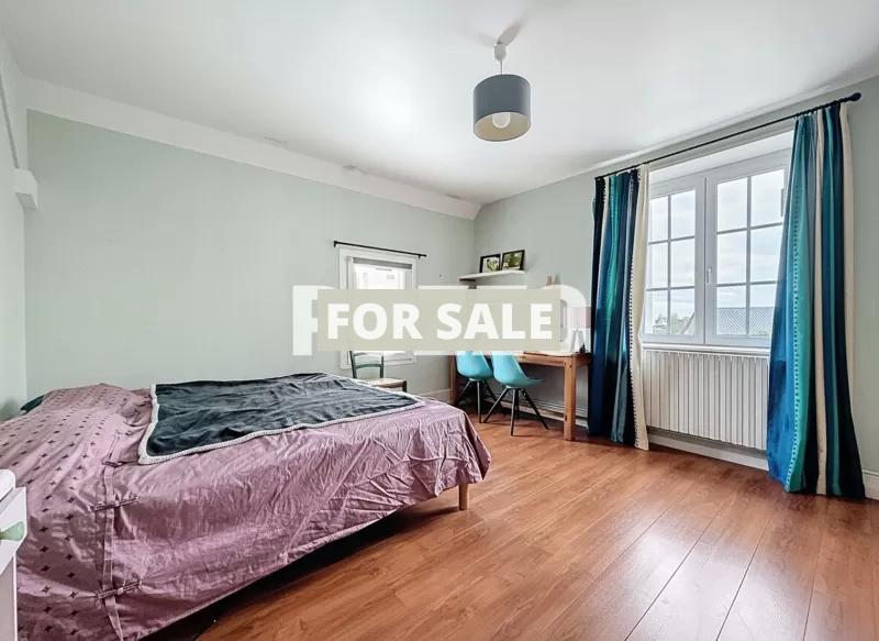 Detached House with Garden by the Coast