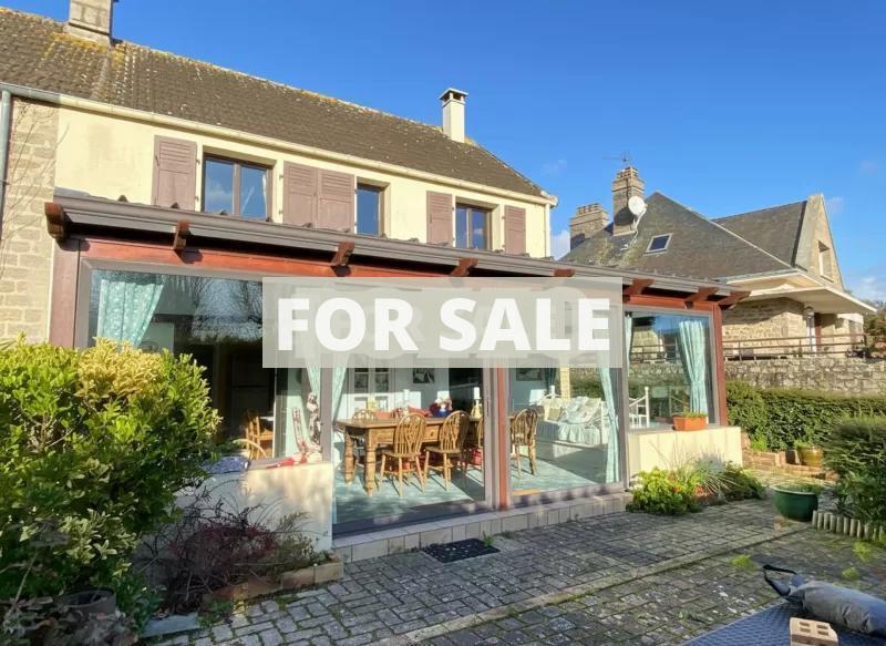 Traditional House with Garden