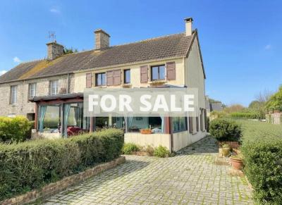 Traditional House with Garden