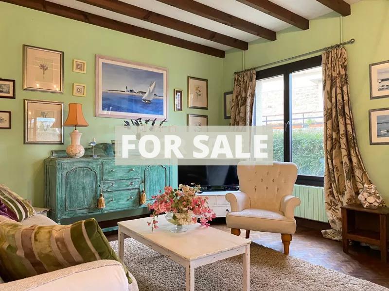 Traditional House with Garden