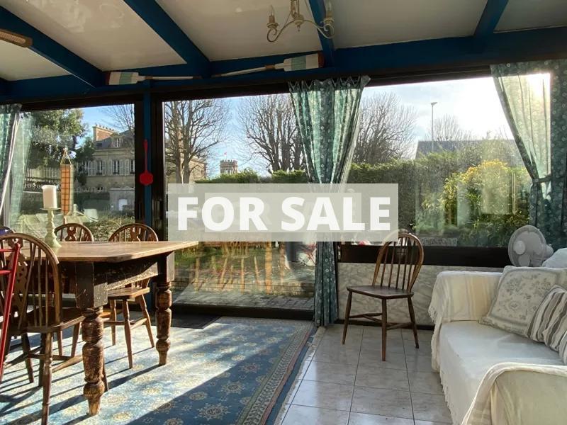 Traditional House with Garden