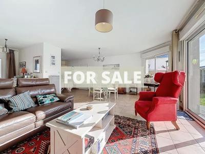 Contemporary Detached House by the Coast