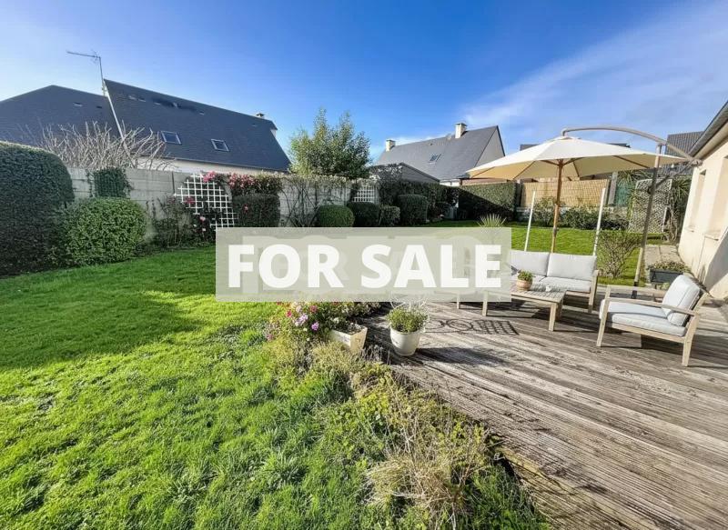 Contemporary Detached House by the Coast