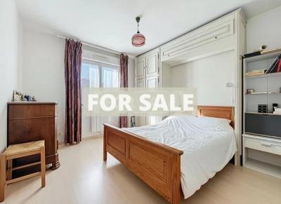 Contemporary Detached House by the Coast