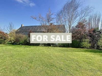 Detached Country House with Landscaped Garden