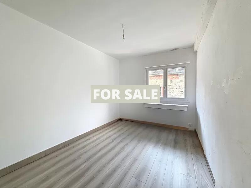 Town House in Good Order with Garden