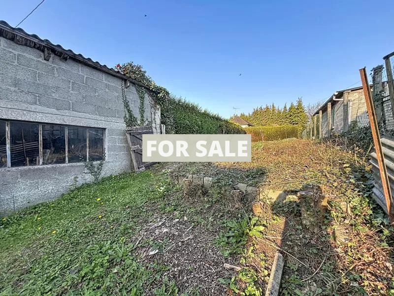 Town House in Good Order with Garden