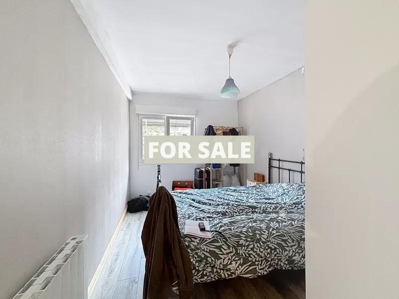 Town House in Good Order with Garden