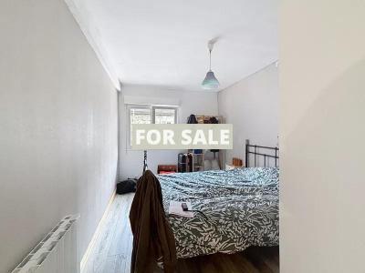 Town House in Good Order with Garden