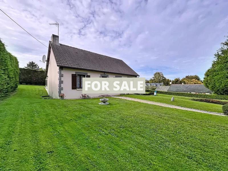 Detached House with Garage and Garden