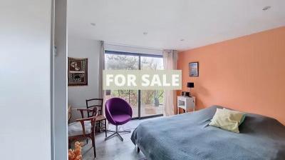 Detached House with Garden by the Coast