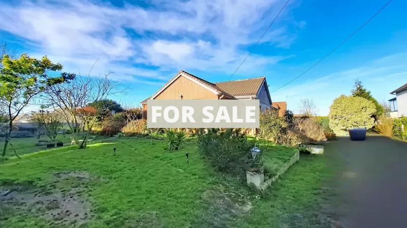 Detached House with Garden by the Coast