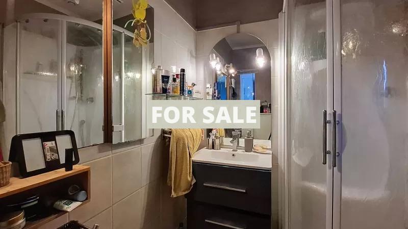 Detached House with Garden by the Coast