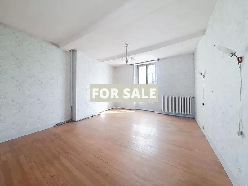 Charming House with Good Potential, Not Overlooked