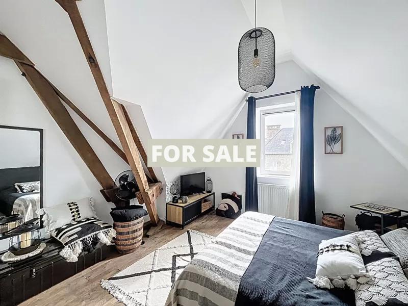 Lovely Detached House with Garden
