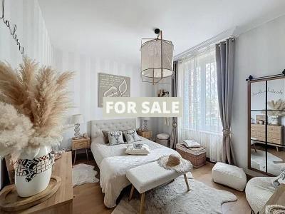 Lovely Detached House with Garden