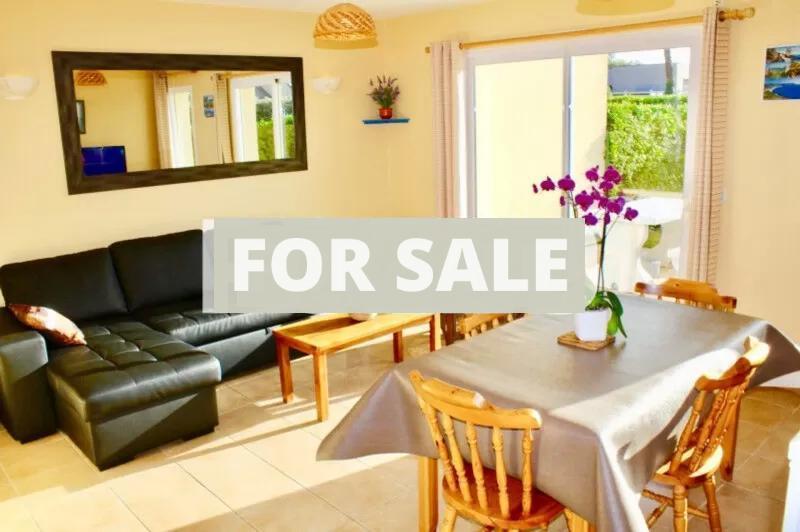 Modern Detached House with Garden