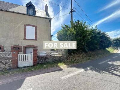 House with Garage and Garden by the Coast