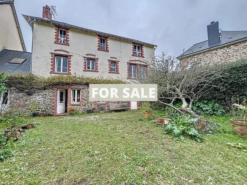 Manor House Style Property in Coastal Location