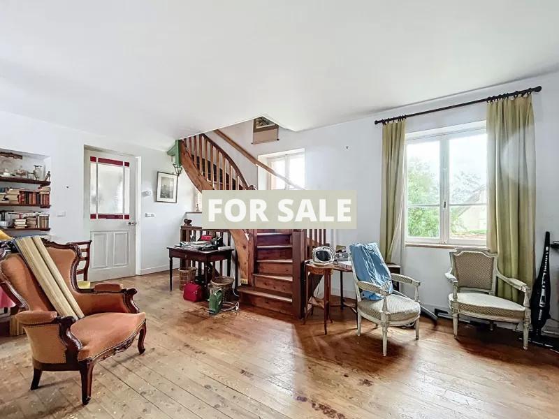 Manor House Style Property in Coastal Location