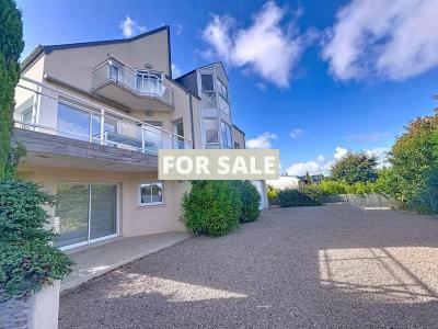 Detached House with Garden with Open Sea Views