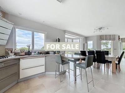 Detached House with Garden with Open Sea Views