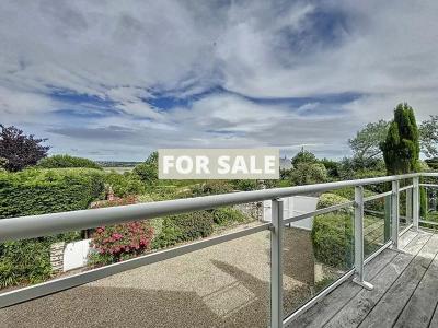 Detached House with Garden with Open Sea Views