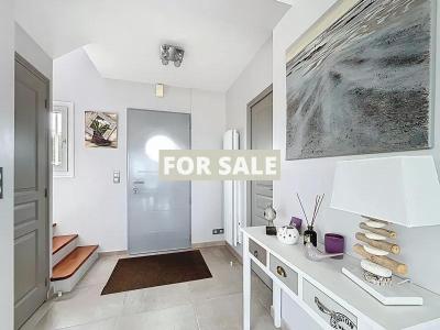 Detached House with Garden with Open Sea Views