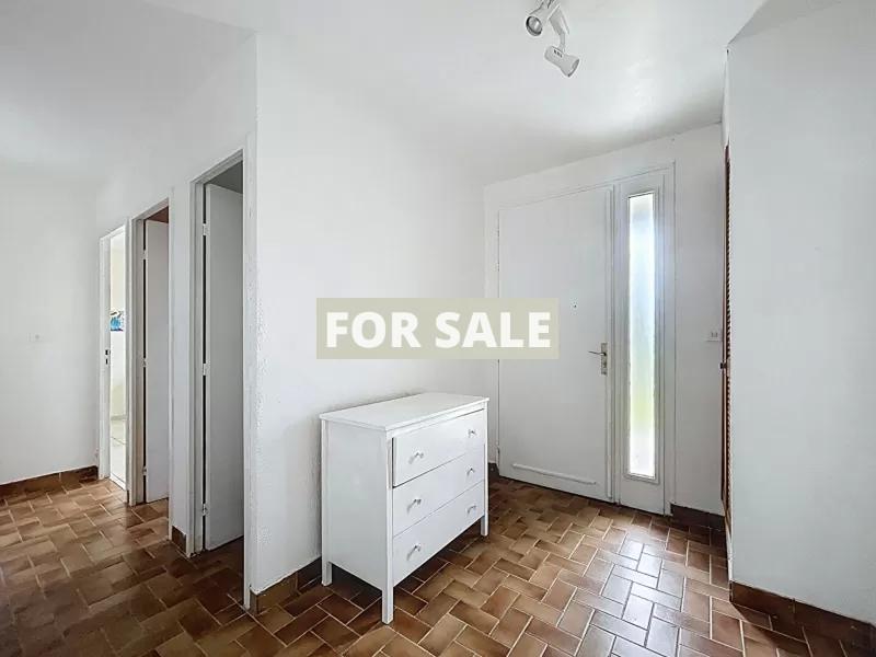 Detached House with Garden With Open Sea Views