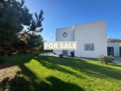 Uber Contemporary Detached House